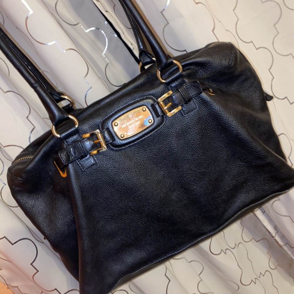 Micheal Kors  Shoulder Bag